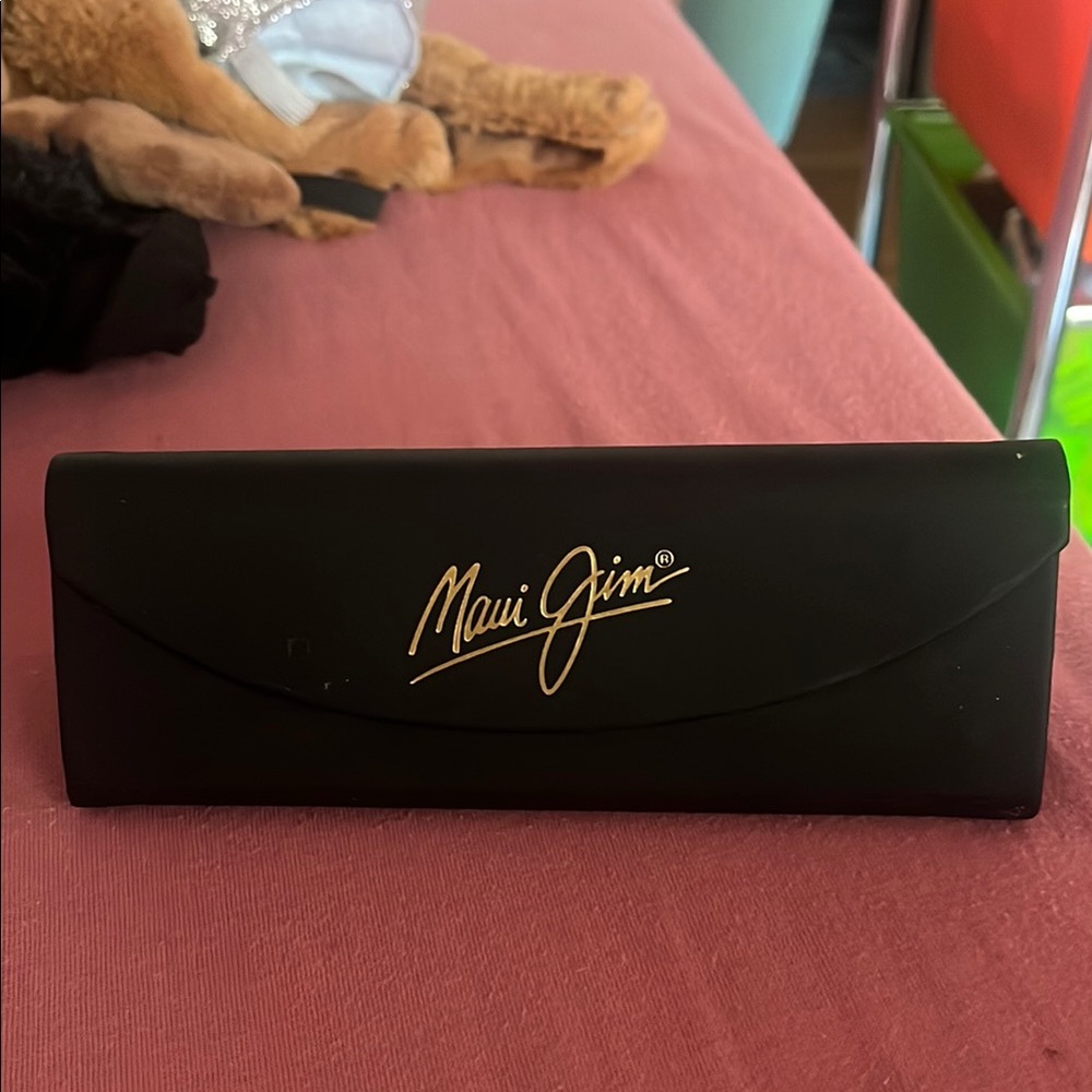 Maui Jim Black Sunglasses Holder